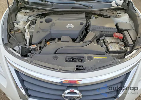 2015 Nissan Altima 2.5 z USA, uszkodzony, nr VIN 1N4AL3AP8FN906259